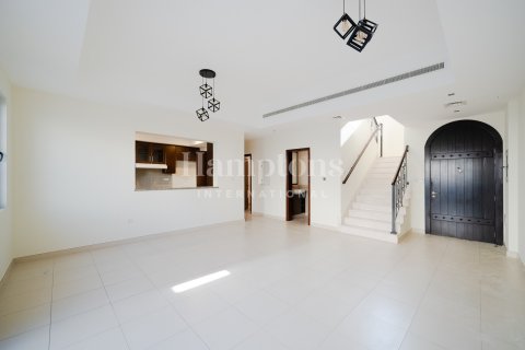 Снять в аренду таунхаус в Al Reem, Арабиан Ранчес, Дубай: 3 спальни, 201.59951000м², № 113510 - фото 14
