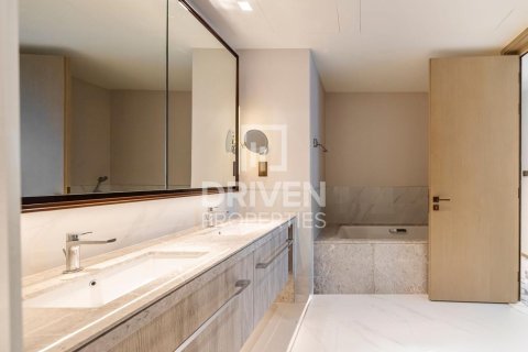 Apartment in Address Harbour Point, Dubai Creek Harbour (The Lagoons), Dubai 2 bedrooms, 102.47 sq.m. № 136976 - photo 12
