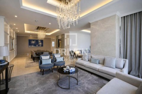 Apartamento en The Address Residence Fountain Views, Downtown Dubai (Downtown Burj Dubai), Dubai, 4 dormitorios, 328.88 m², № 136979 - foto 3