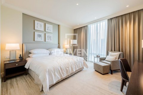 Apartment in The Address Residence Fountain Views, Downtown Dubai (Downtown Burj Dubai), Dubai 2 bedrooms, 123.93 sq.m. № 136969 - photo 3