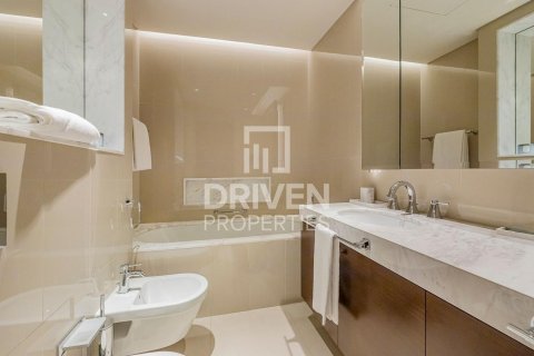 Apartment in The Address Residence Fountain Views, Downtown Dubai (Downtown Burj Dubai), Dubai 2 bedrooms, 123.93 sq.m. № 136969 - photo 15