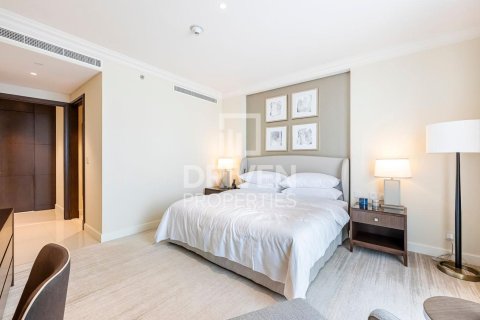 Apartment in The Address Residence Fountain Views, Downtown Dubai (Downtown Burj Dubai), Dubai 2 bedrooms, 123.93 sq.m. № 136969 - photo 12