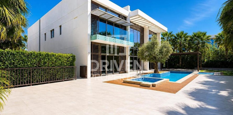 Villa à District One, Mohammed Bin Rashid City, Dubai, 6 chambres, 1275.93 m², № 136978