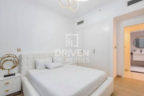 Apartamento en The Residences, Downtown Dubai (Downtown Burj Dubai), Dubai, 2 dormitorios, 125.42 m², № 127070 - foto 4