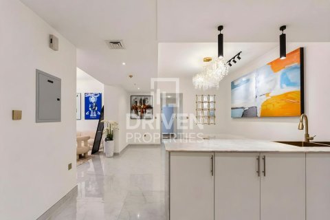 Apartamento en The Residences, Downtown Dubai (Downtown Burj Dubai), Dubai, 2 dormitorios, 125.42 m², № 127070 - foto 12