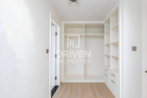 Apartamento en The Residences, Downtown Dubai (Downtown Burj Dubai), Dubai, 2 dormitorios, 125.42 m², № 127070 - foto 18