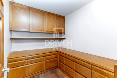 Apartment in Downtown Dubai (Downtown Burj Dubai), Dubai 2 bedrooms, 152.27 sq.m. № 135868 - photo 2