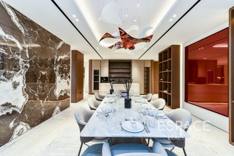 Villa in Palm Jumeirah, Dubai 5 bedrooms, 557 sq.m. № 61909 - photo 6