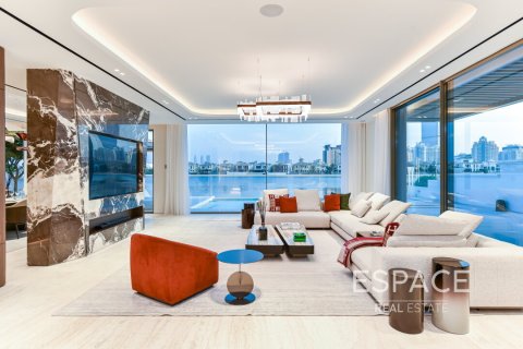 Villa in Palm Jumeirah, Dubai 5 bedrooms, 557 sq.m. № 61909 - photo 11