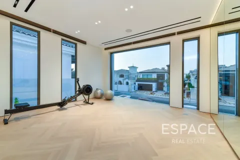 Villa in Palm Jumeirah, Dubai 5 bedrooms, 557 sq.m. № 61909 - photo 19