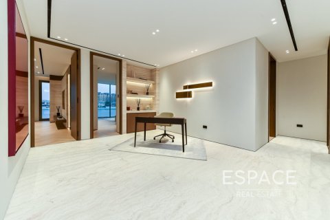 Villa in Palm Jumeirah, Dubai 5 bedrooms, 557 sq.m. № 61909 - photo 21