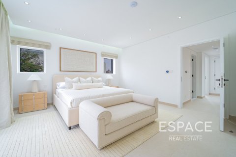 Villa in Arabian Ranches, Dubai 3 bedrooms, 223 sq.m. № 61904 - photo 12