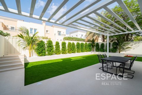 Villa in Arabian Ranches, Dubai 3 bedrooms, 223 sq.m. № 61904 - photo 17