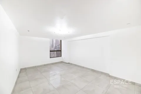 Apartment in Jumeirah Beach Residence, Dubai 3 bedrooms, 215 sq.m. № 61907 - photo 8
