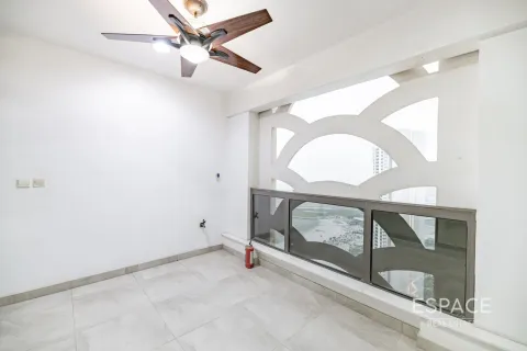 Apartment in Jumeirah Beach Residence, Dubai 3 bedrooms, 215 sq.m. № 61907 - photo 11