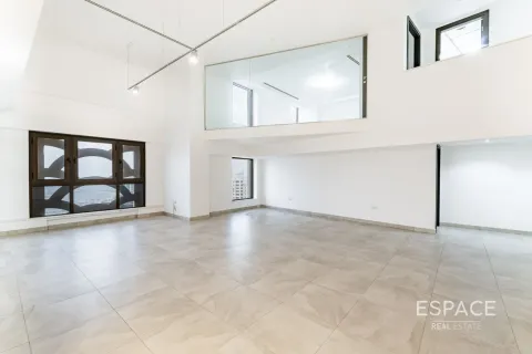 Apartment in Jumeirah Beach Residence, Dubai 3 bedrooms, 215 sq.m. № 61907 - photo 2