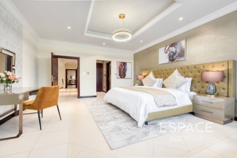 Villa in Palm Jumeirah, Dubai 5 bedrooms, 496 sq.m. № 61905 - photo 9