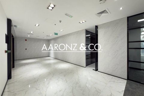 Office in Business Bay, Dubai 392.9 sq.m. № 78371 - photo 17
