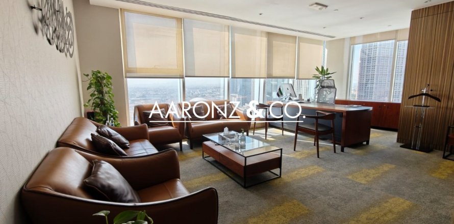Bureau à Business Bay, Dubai, 536.5 m², № 78373