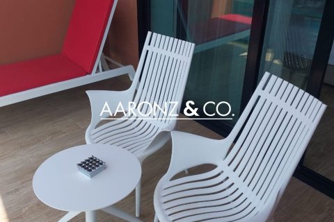 Hotel Apartment in The World Islands, Dubai 37.7 sq.m. № 78384 - photo 9