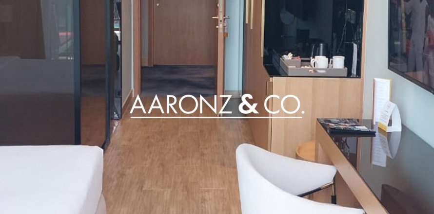 Hotel Apartment in The World Islands, Dubai studio, 37.7 sq.m. № 78384