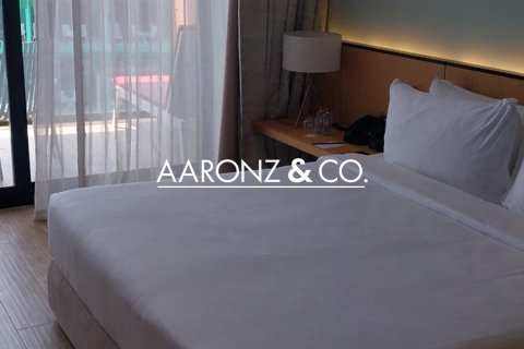 Hotel Apartment in The World Islands, Dubai 37.7 sq.m. № 78384 - photo 3