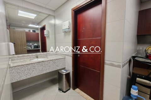 Office in Business Bay, Dubai 281.5 sq.m. № 78374 - photo 19