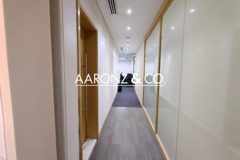 Office in Business Bay, Dubai 254.9 sq.m. № 78372 - photo 5