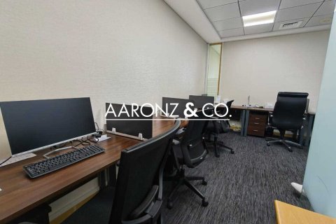 Office in Business Bay, Dubai 254.9 sq.m. № 78372 - photo 6