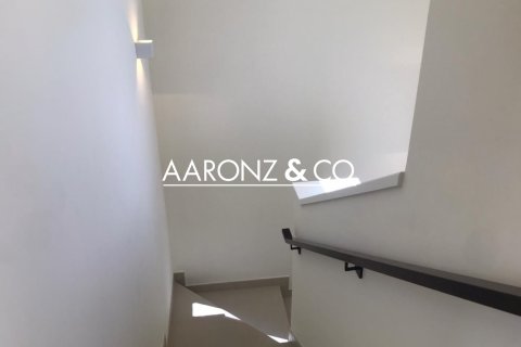 Villa in Dubai 3 bedrooms, 129.9 sq.m. № 78383 - photo 3