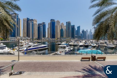 Villa en Dubai Marina, Dubai, 5 dormitorios, 336 m², № 74596 - foto 3
