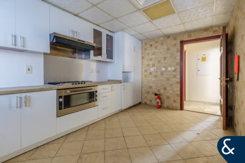 Villa en Dubai Marina, Dubai, 5 dormitorios, 336 m², № 74596 - foto 10