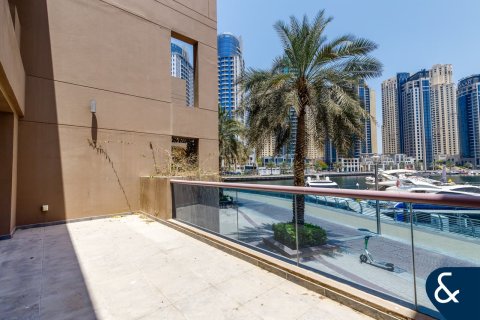 Villa en Dubai Marina, Dubai, 5 dormitorios, 336 m², № 74596 - foto 2