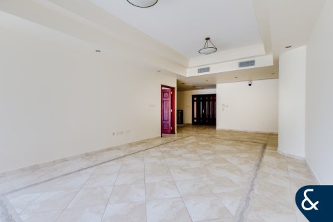 Villa en Dubai Marina, Dubai, 5 dormitorios, 336 m², № 74596 - foto 8