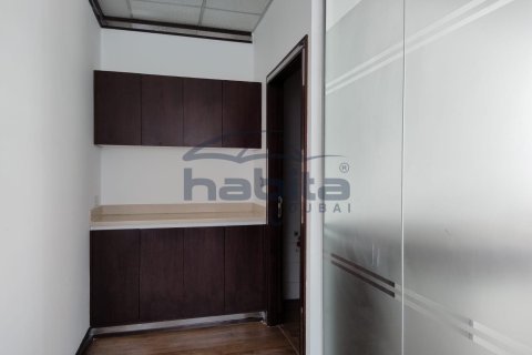 Снять в аренду офис в Churchill Towers, Бизнес-Бэй, Дубай: 86.8м², № 7676 - фото 17