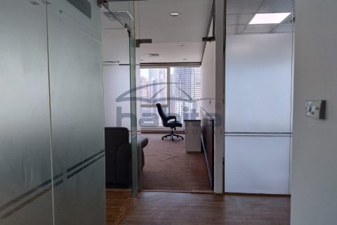 Снять в аренду офис в Churchill Towers, Бизнес-Бэй, Дубай: 86.8м², № 7676 - фото 15