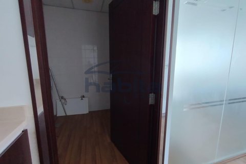 Снять в аренду офис в Churchill Towers, Бизнес-Бэй, Дубай: 86.8м², № 7676 - фото 16