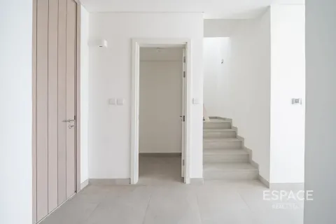 Adosado en Mudon, Dubai, 3 dormitorios, 206 m², № 122328 - foto 7