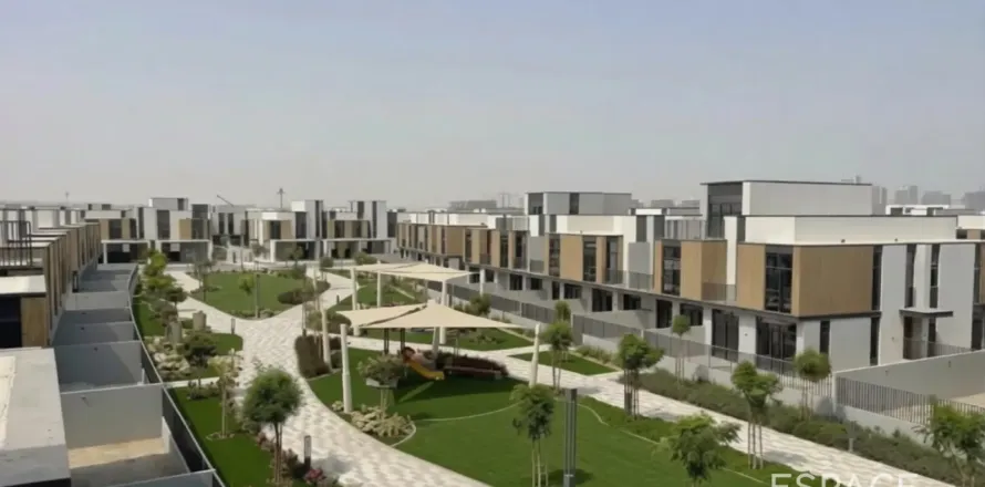 Adosado en Mudon, Dubai, 3 dormitorios, 206 m², № 122328