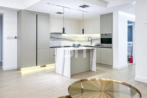 Apartment in Jumeirah Lake Towers, Dubai 2 bedrooms, 110 sq.m. № 56611 - photo 15