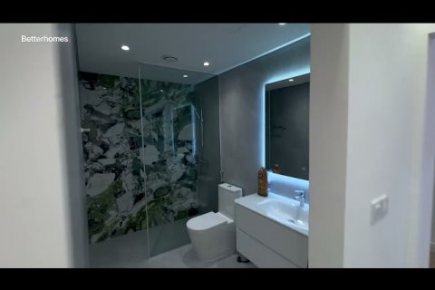 Apartment in Jumeirah Lake Towers, Dubai 2 bedrooms, 110 sq.m. № 56611 - photo 2