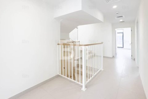 Villa in Dubai South (Dubai World Central), Dubai 4 bedrooms, 252 sq.m. № 56692 - photo 5