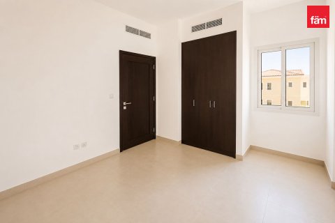 Townhouse in Dubai 3 bedrooms, 186.3 sq.m. № 118318 - photo 2