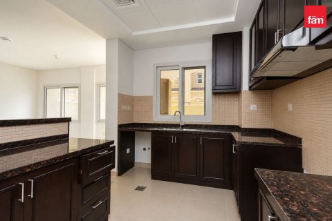 Townhouse in Dubai 3 bedrooms, 186.3 sq.m. № 118318 - photo 9