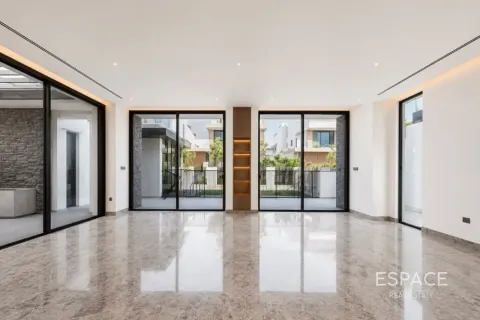 Villa in Tilal Al Ghaf, Dubai 5 bedrooms, 557 sq.m. № 122340 - photo 2