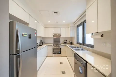 Villa en Dubai Hills Estate, Dubai, 3 dormitorios, 207 m², № 122346 - foto 5