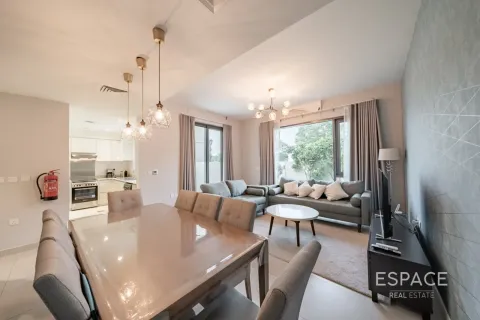 Villa en Dubai Hills Estate, Dubai, 3 dormitorios, 207 m², № 122346 - foto 2