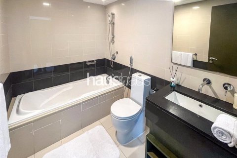 Apartamento en The Lofts, Downtown Dubai (Downtown Burj Dubai), Dubai, 2 dormitorios, 126 m², № 44783 - foto 8