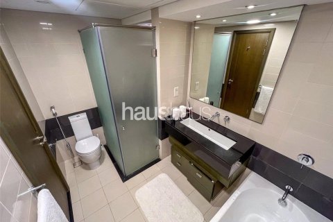 Apartamento en The Lofts, Downtown Dubai (Downtown Burj Dubai), Dubai, 2 dormitorios, 126 m², № 44783 - foto 11