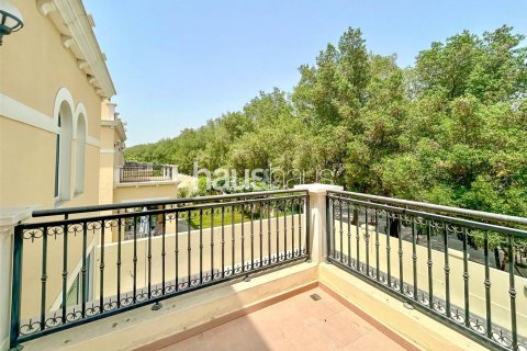 Villa en Jumeirah Park, Dubai, 4 dormitorios, 386 m², № 44792 - foto 13